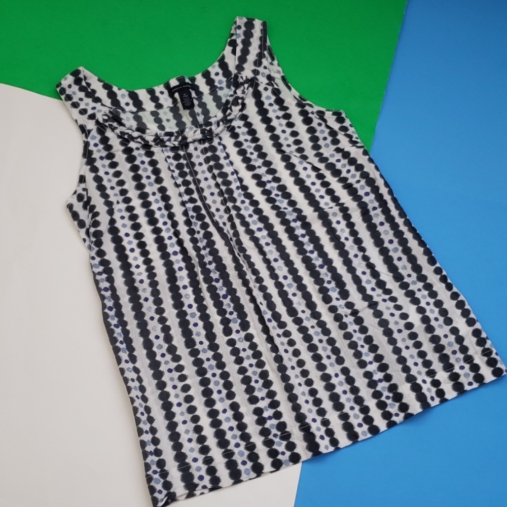 NWOT Tommy Hilfiger sleeveless top